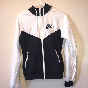 Nike zip up wind breaker